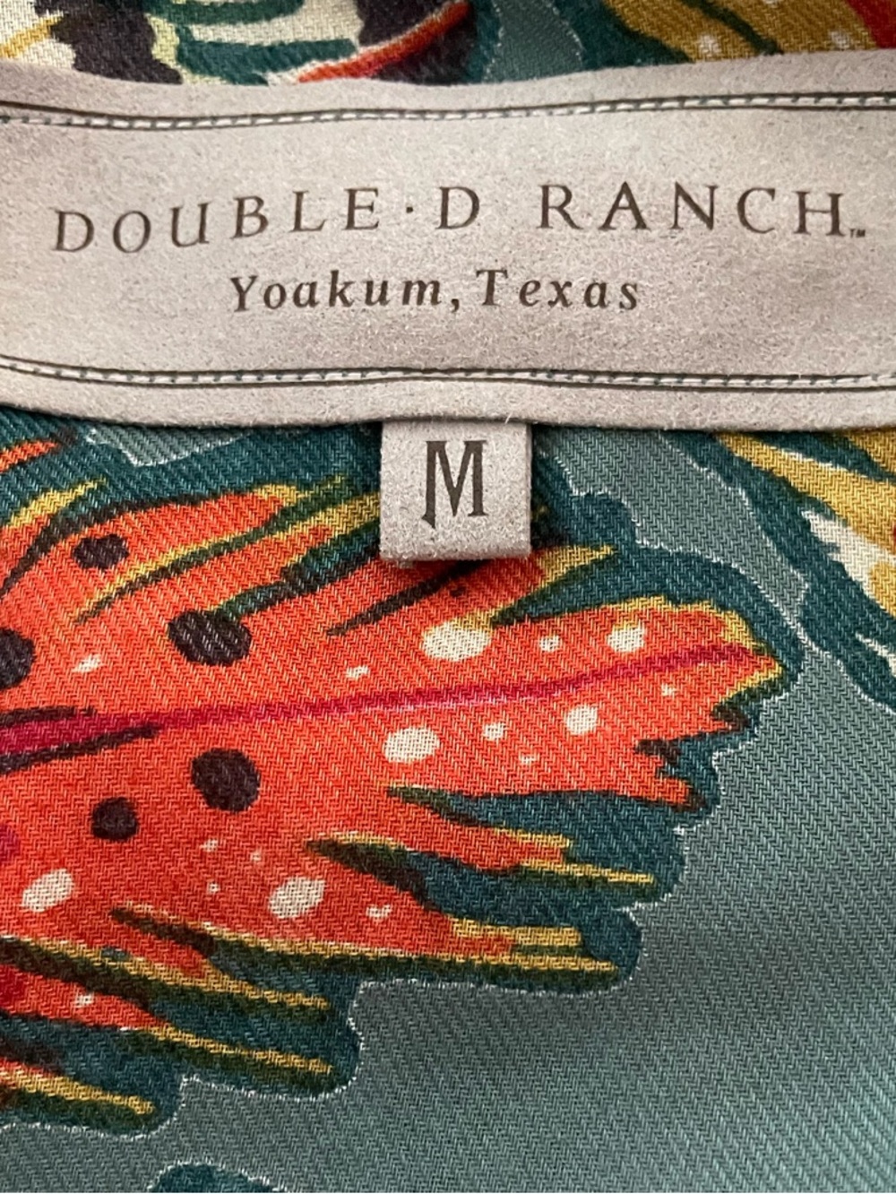#331, Double D Ranchwear Feather Print Short Sleeve dress, size M - Picture 3 of 3